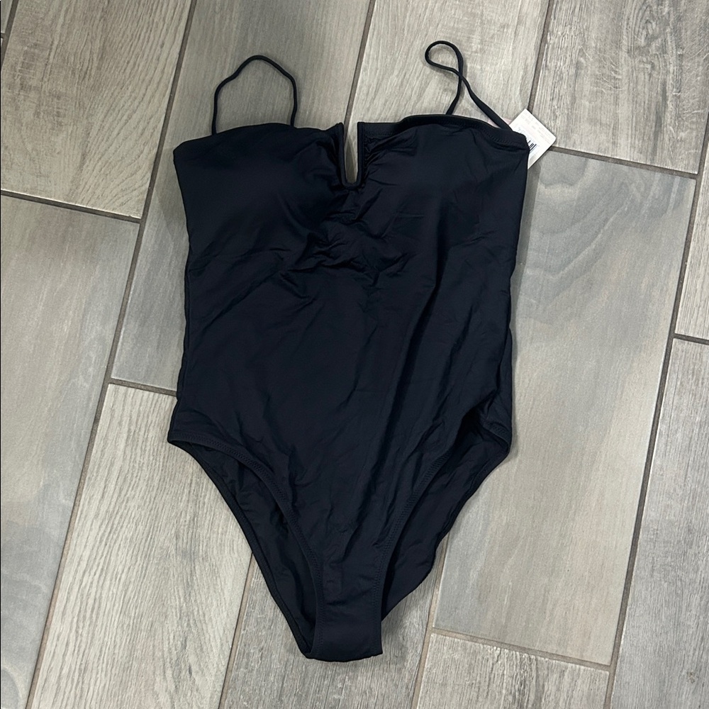 Gottex Flirtt Women’s Bandeau One Piece Bathing Swimsuit with V-Wire Insert - Picture 6 of 9